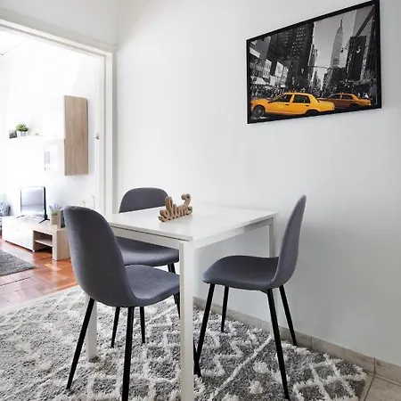 Elegant Flat Next To Acropolis - Smiley Property *